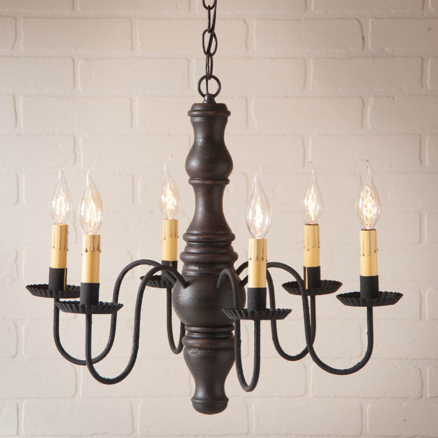 6-Arm Gettysburg Wood Chandelier in Americana Black