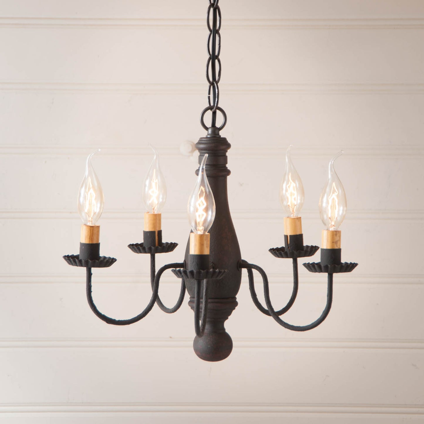 5-Arm Bed & Breakfast Wood Chandelier in Hartford Black over Red