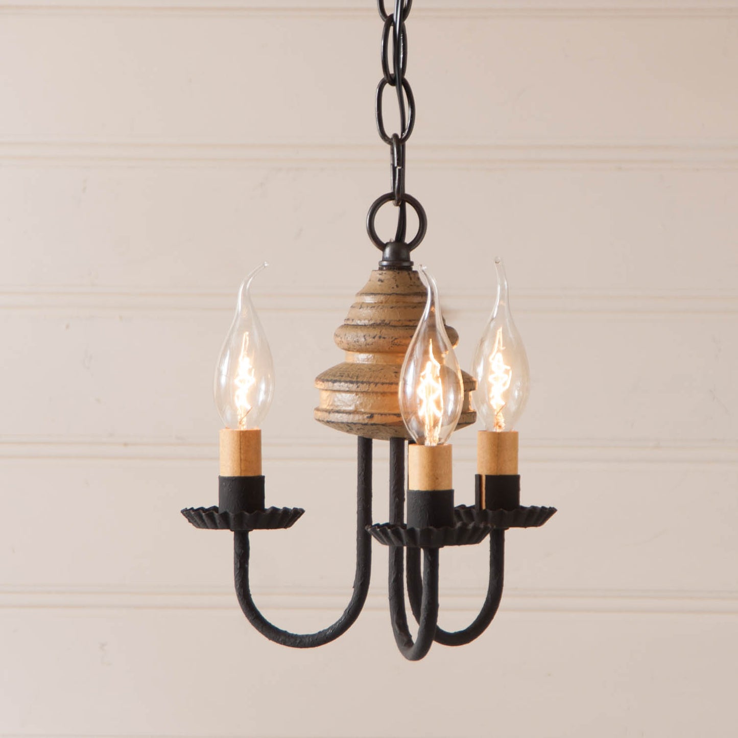 3-Arm Bellview Wood Chandelier in Americana Pearwood
