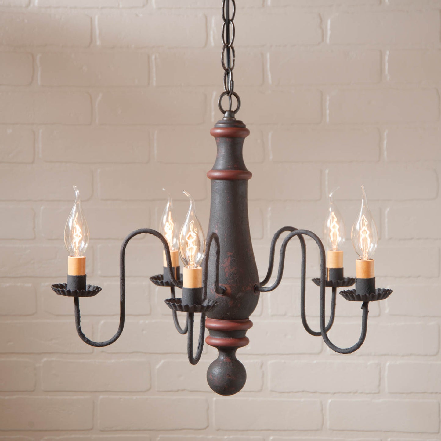 5-Arm Medium Norfolk Wood Chandelier in Hartford Black with Red Stripe