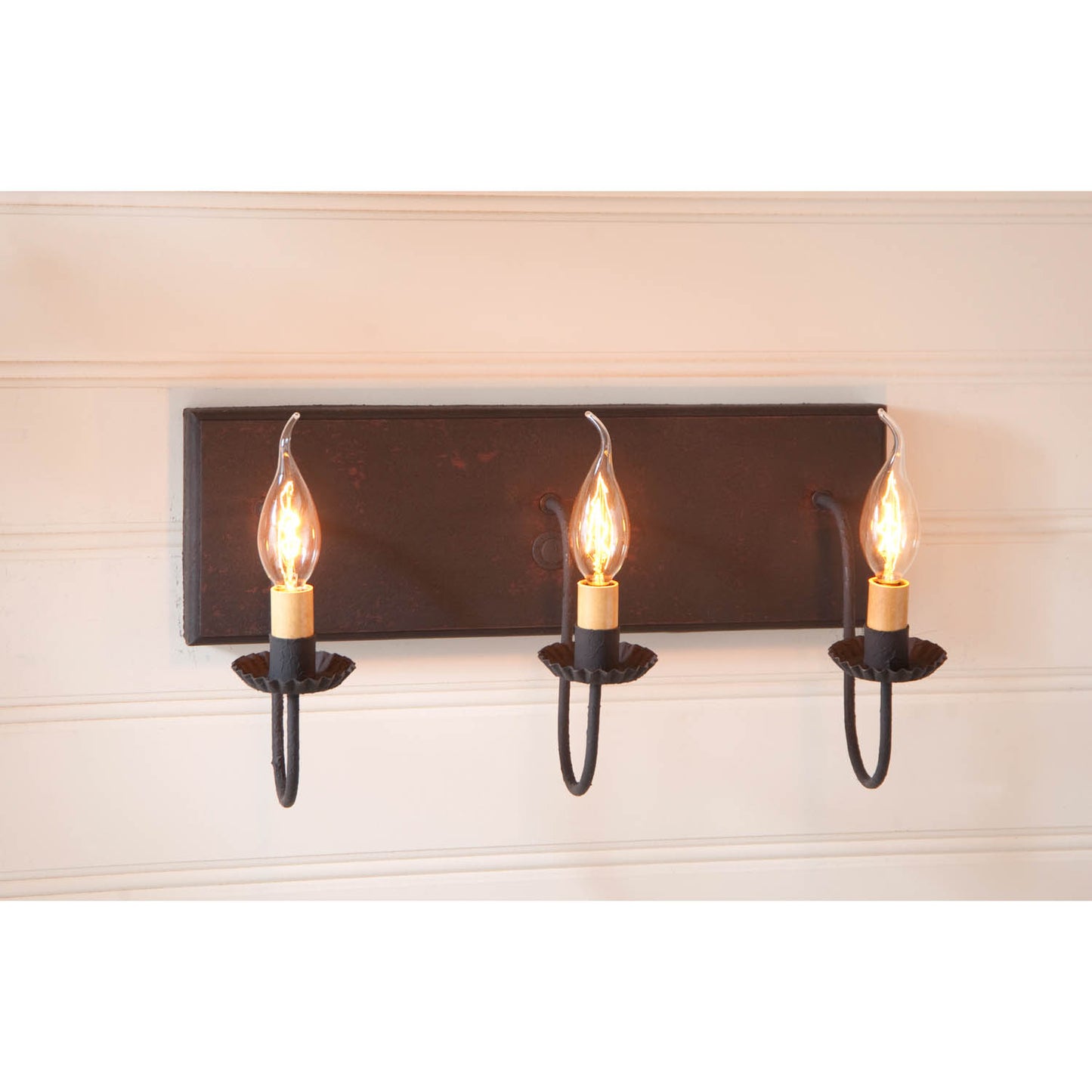 3-Light Vanity Light in Hartford Black over Red