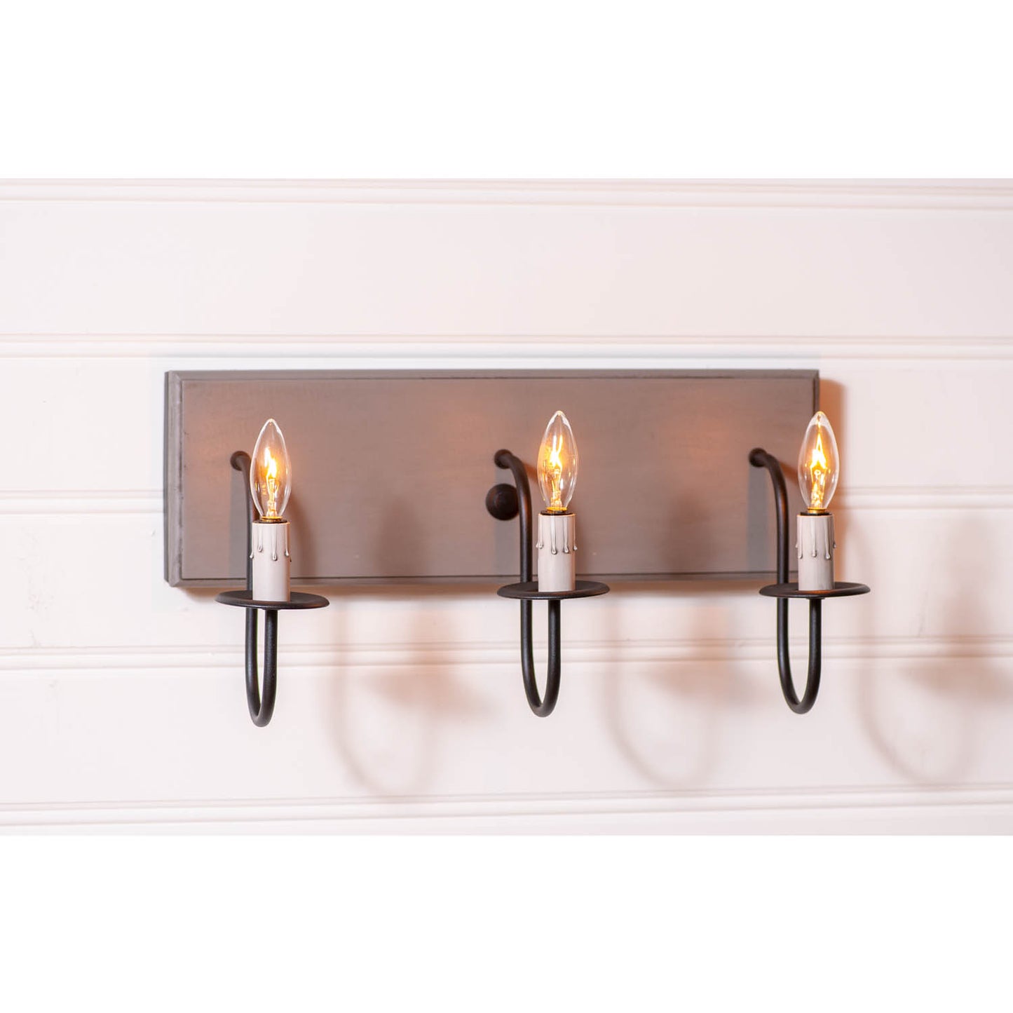 3-Light Vanity Light in Earl Gray