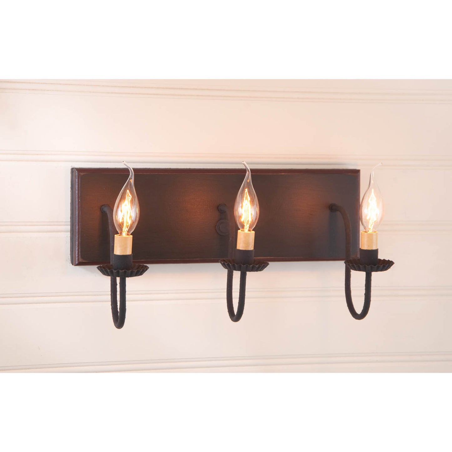 3-Light Vanity Light in Sturbridge Black with Red Stripe