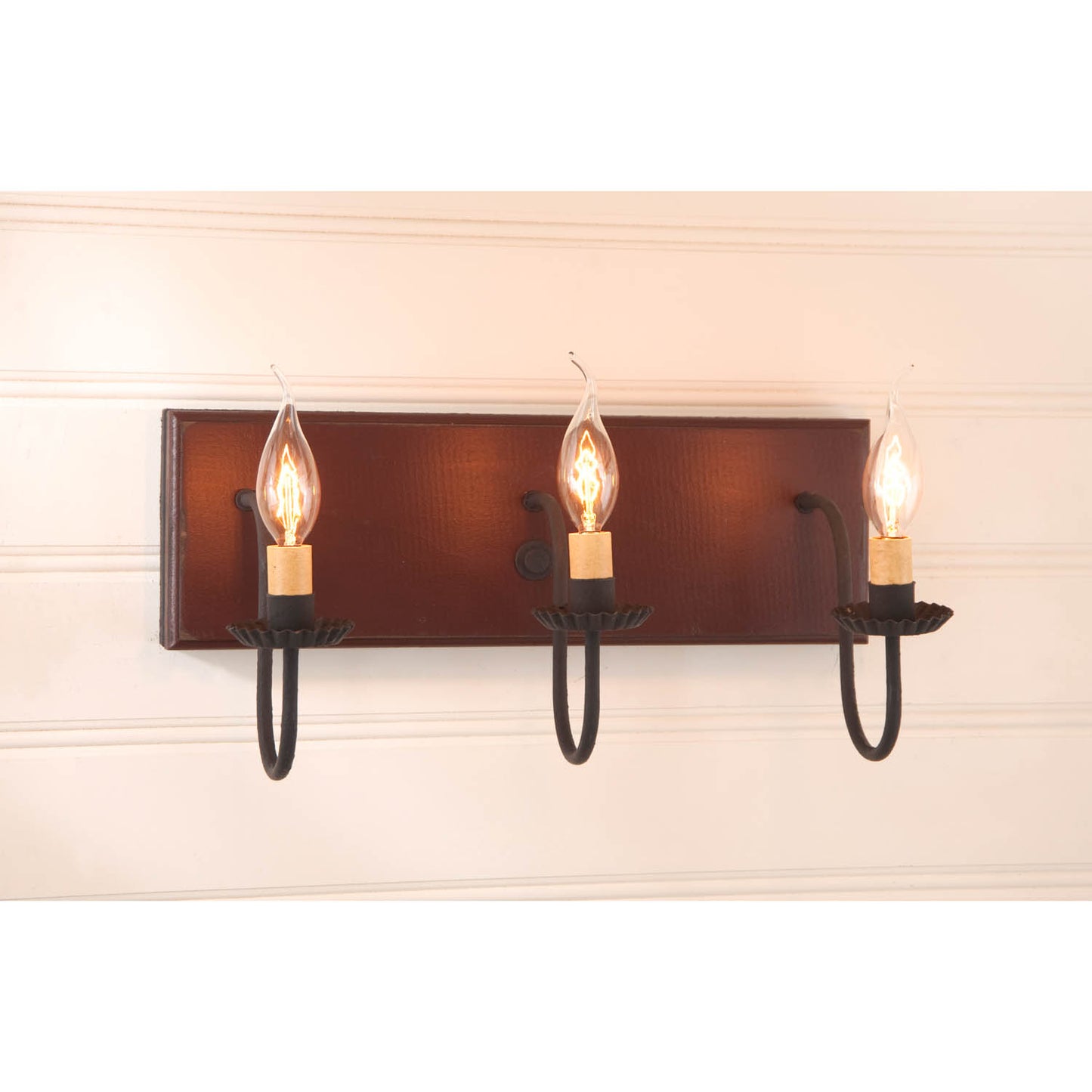 3-Light Vanity Light in Sturbridge Red