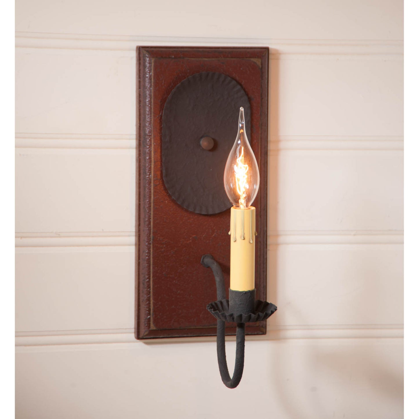 Wilcrest Sconce in Plantation Red