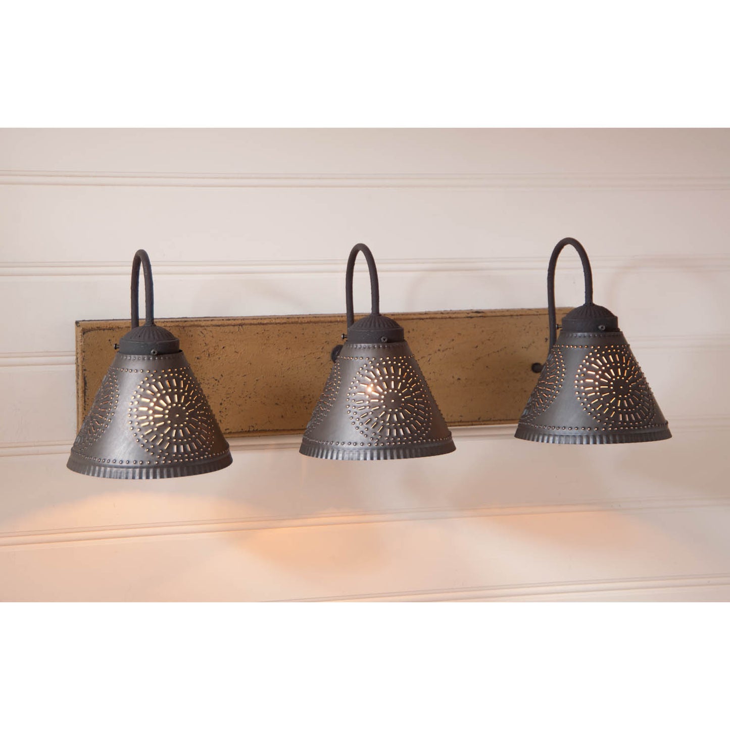 3-Light Crestwood Vanity Light in Pearwood