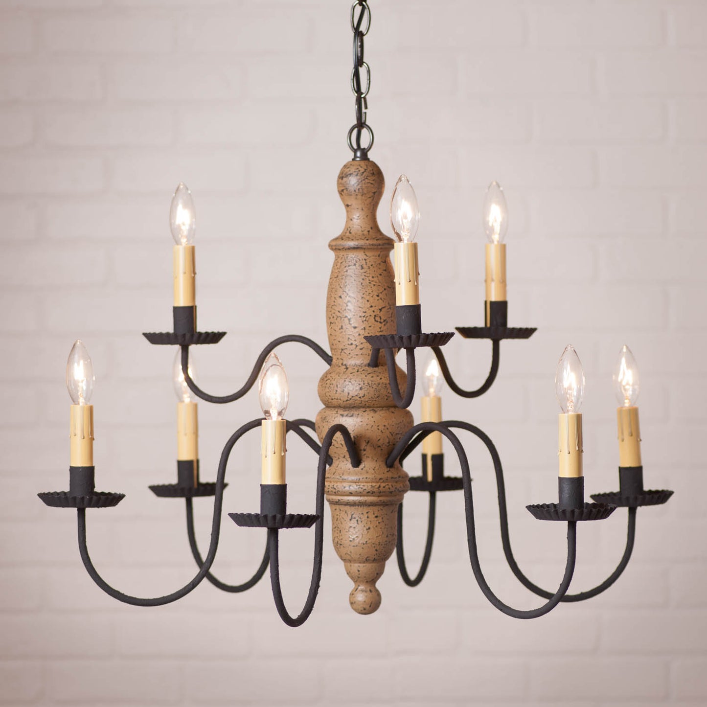 9-Arm Fairfield Wood Chandelier in Americana Pearwood