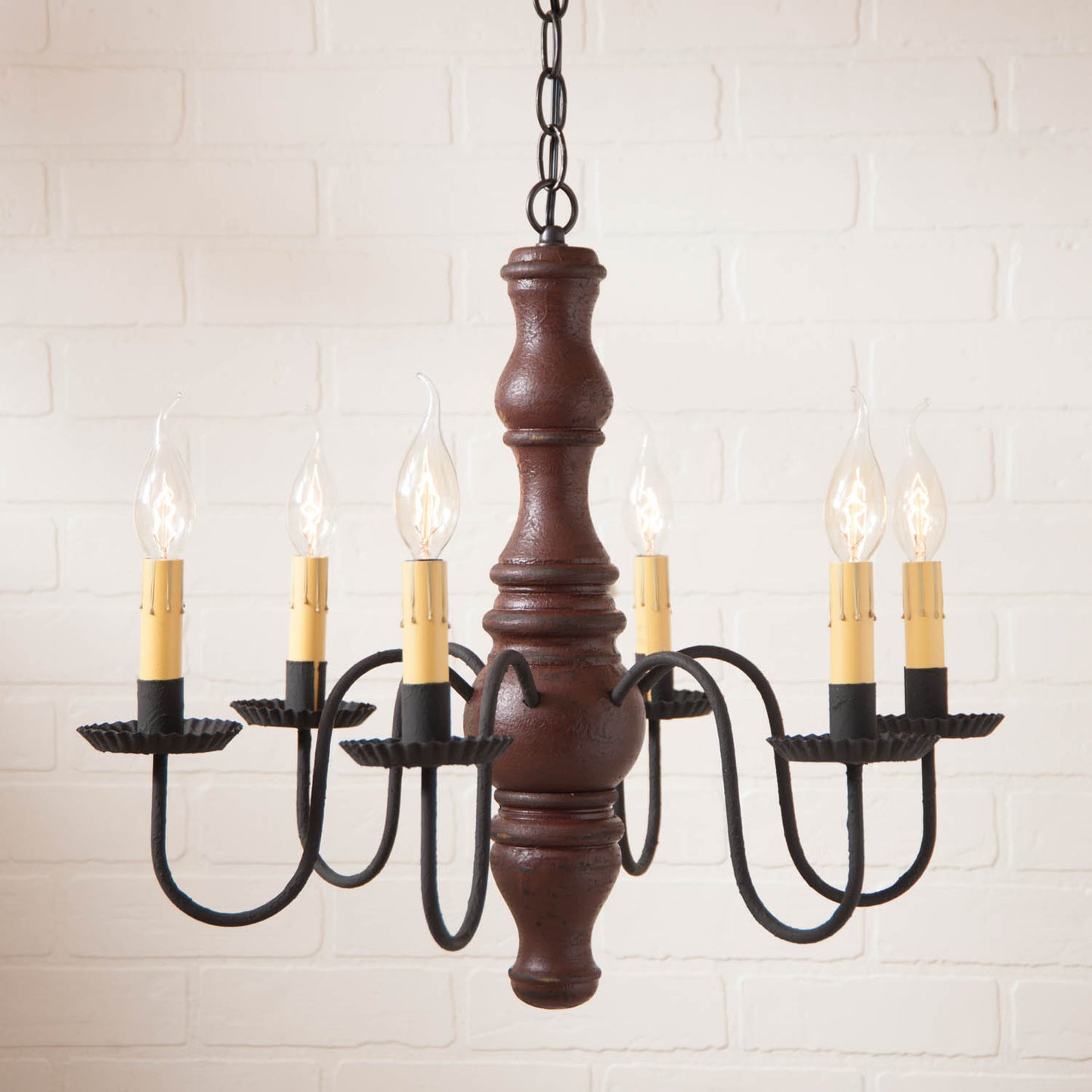 6-Arm Gettysburg Wood Chandelier in Americana Red